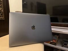 MacBook