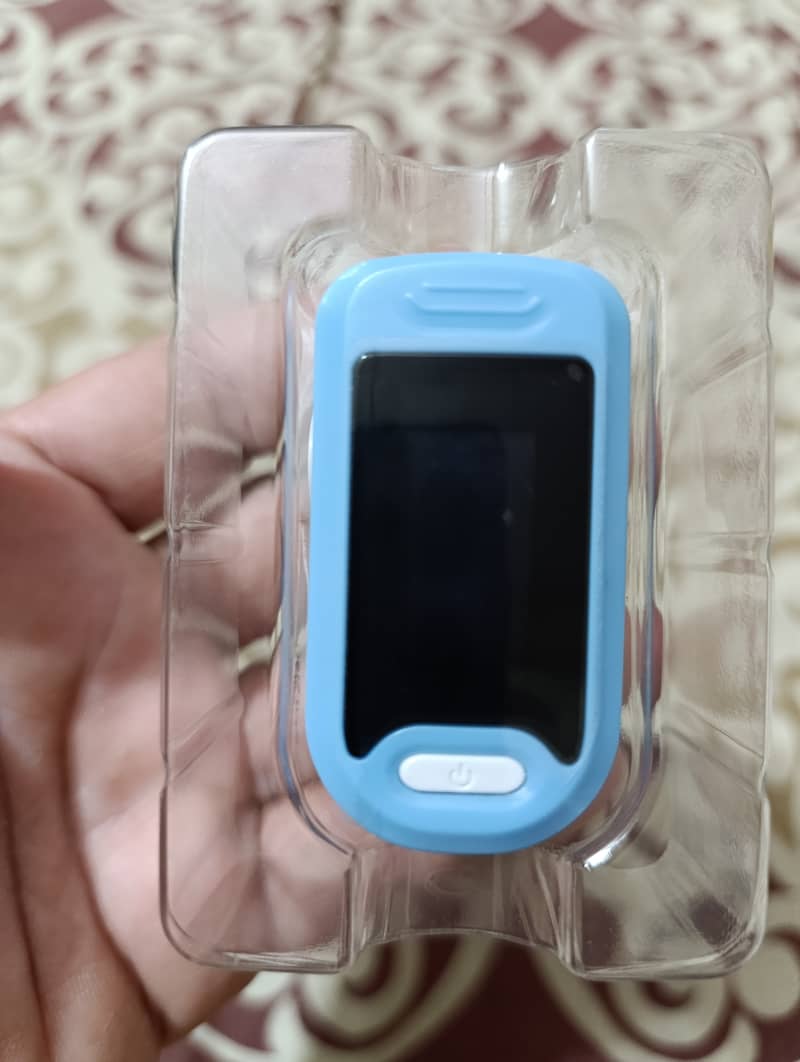 PULSE OXIMETER (Branded) 1