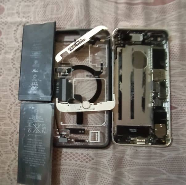 IPHONE 7 PLUS AVAILABLE FOR PARTS 10