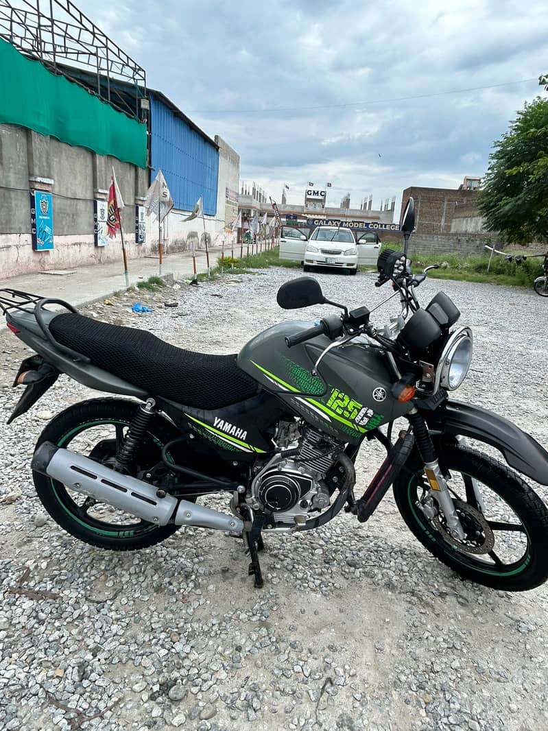 Yamaha YBR 125G 2022 4