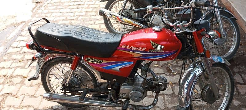 Bike ok ha engine ka koi Kam nai ha tyer new hen rim saf hen 0