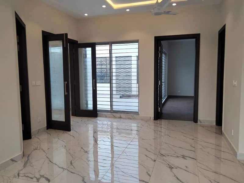 1 Kanal Upper Portion For Rent In DHA Phase 3,Block Z, Reasonable Price And Suitable Location Pakistan Punjab Lahore. 11