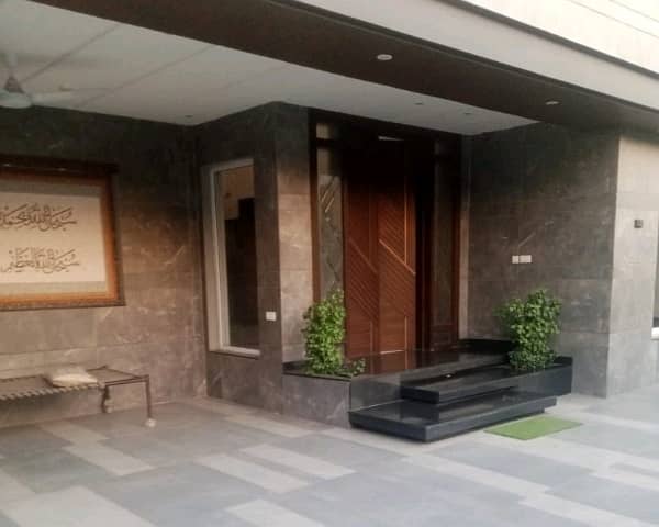 21 Marla House In EME Society Of Lahore Is Available For Sale 3