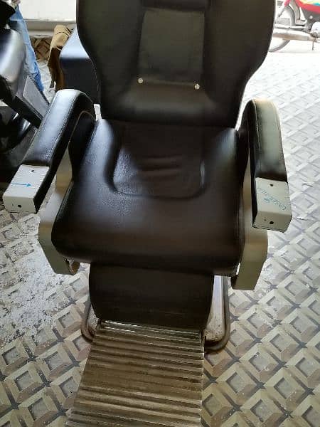 barber chair 1