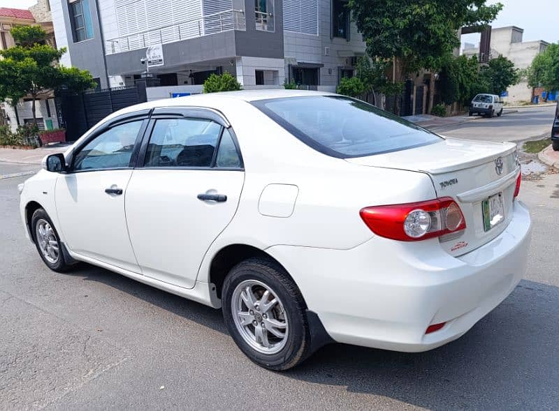 Toyota Corolla Xli Convert Gli Model 2014 4