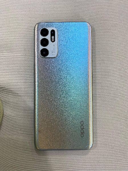 Oppo Reno 6 (8,128) 1