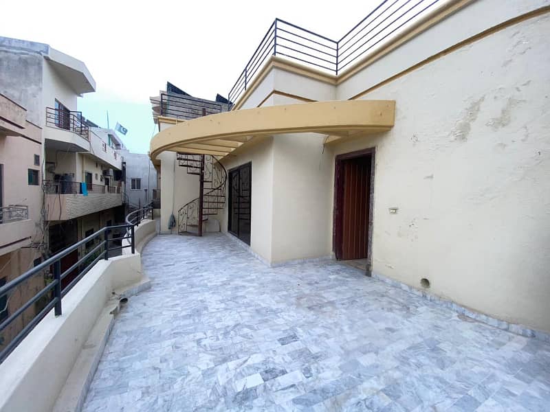 Corner 10 Marla House For Sale Cantt View Society Near Bhatta Chowk, Dha, Airport 7