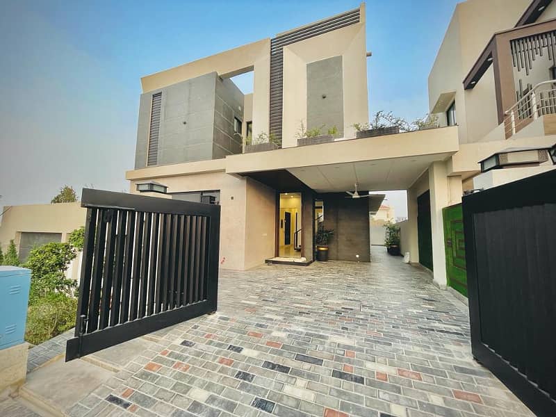 10 Marla Well Maintained Modern Design House For rent at Prime Location of DHA Ph 5 16