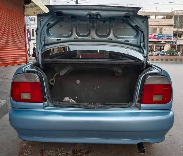 Suzuki Baleno 2004 9