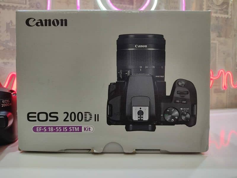 Canon Eos 200d mark ii with 18-55mm lens 6