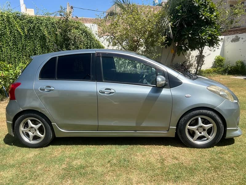 Toyota Vitz 1500cc RS  2013 4