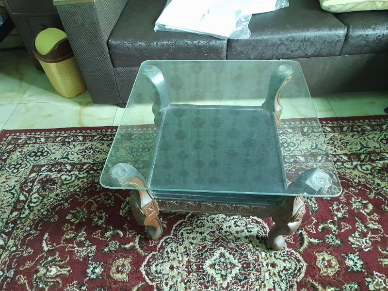 A classic table with glass cover 2