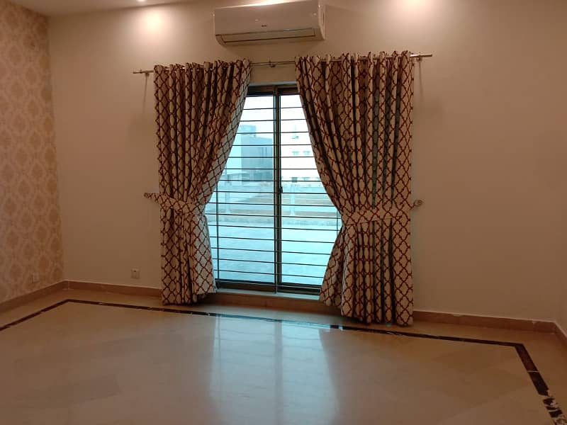 Out Class ONE KANAL Bungalow FOR RENT H-Block DHA PHASE 6 LAHORE 11