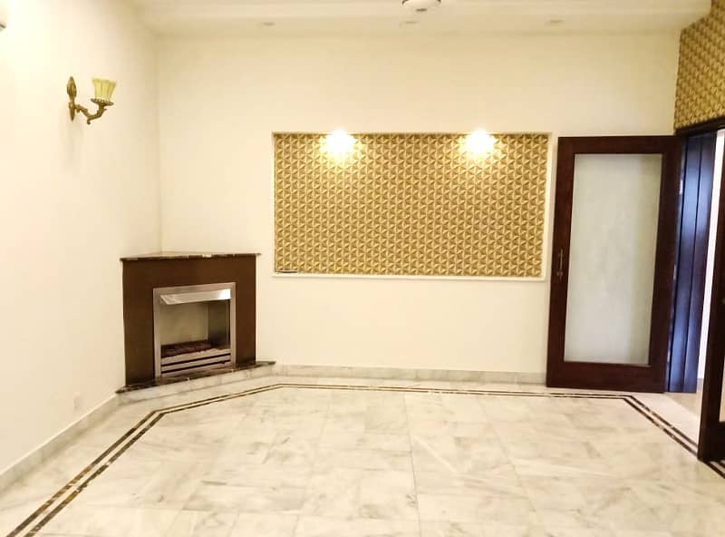 Out Class ONE KANAL Bungalow FOR RENT H-Block DHA PHASE 6 LAHORE 27