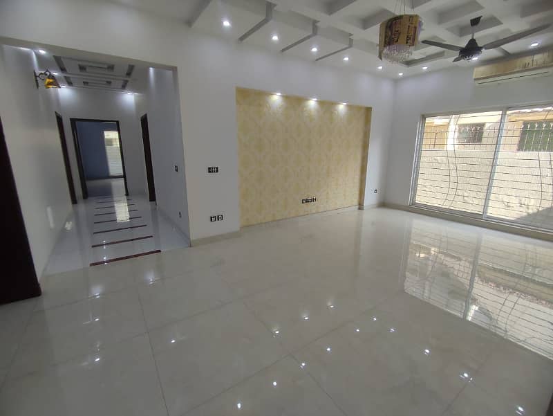 ONE KANAL Bungalow For Sale X-Block DHA Phase 3 4