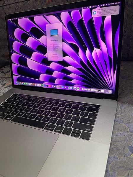 Macbook Pro 2017 15 Inches 7