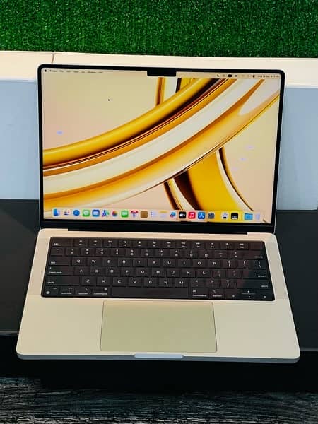 Macbook Pro 2021 M1 Pro 14”inch 32Gb Ram 512Gb Ssd 3