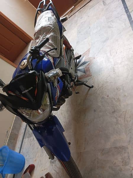 Honda 150cc self and kick start new condition zero meter 1