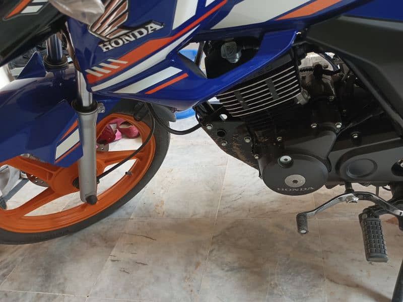 Honda 150cc self and kick start new condition zero meter 4