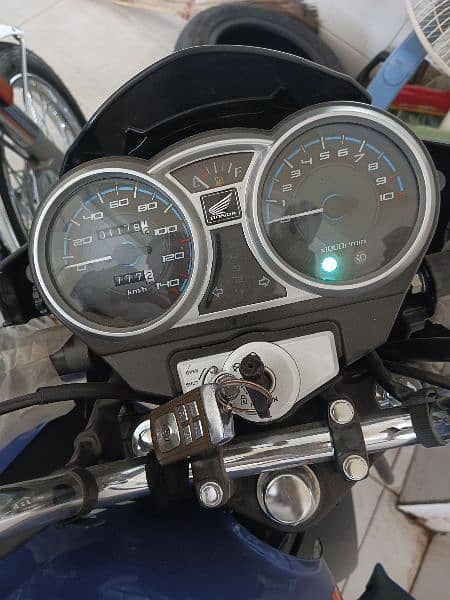 Honda 150cc self and kick start new condition zero meter 7