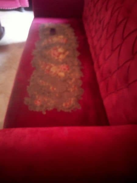 5 seater sofa for sale . . excellent condition 2