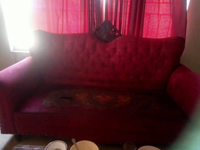 5 seater sofa for sale . . excellent condition 3