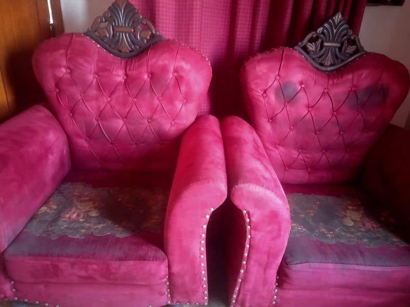 5 seater sofa for sale . . excellent condition 9