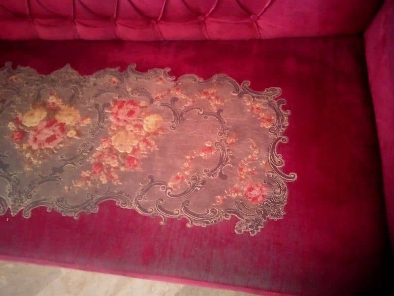 5 seater sofa for sale . . excellent condition 10