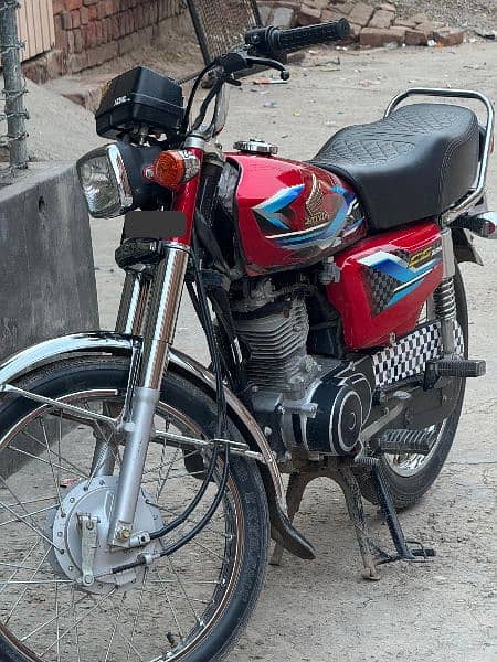 Honda CG 125 For Sale Only interested Person come in IB Please 6