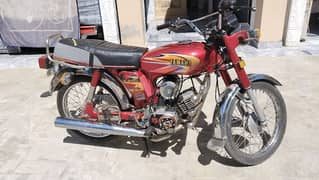 Yamaha red 2009 0