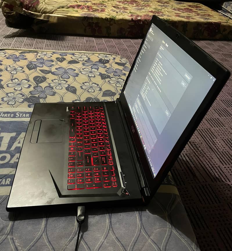 MSI GL73 9RCX Nvidia GeForce® GTX 1050 Ti Core i7 9750H Gaming BEAST 2