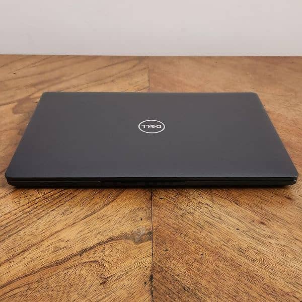 Dell 5400 i7 8th Gen 16GB/256GB SSD Backlit 2