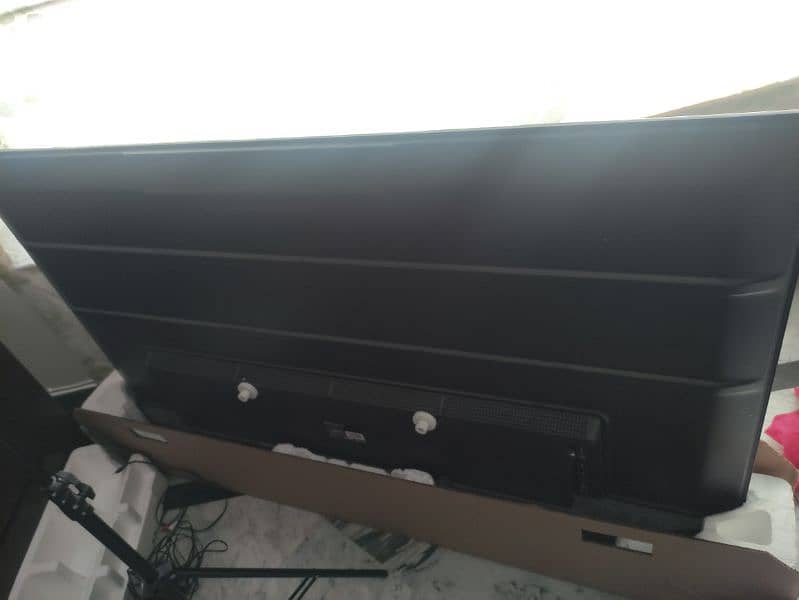 65" UHD TV (Panel Damaged) 0