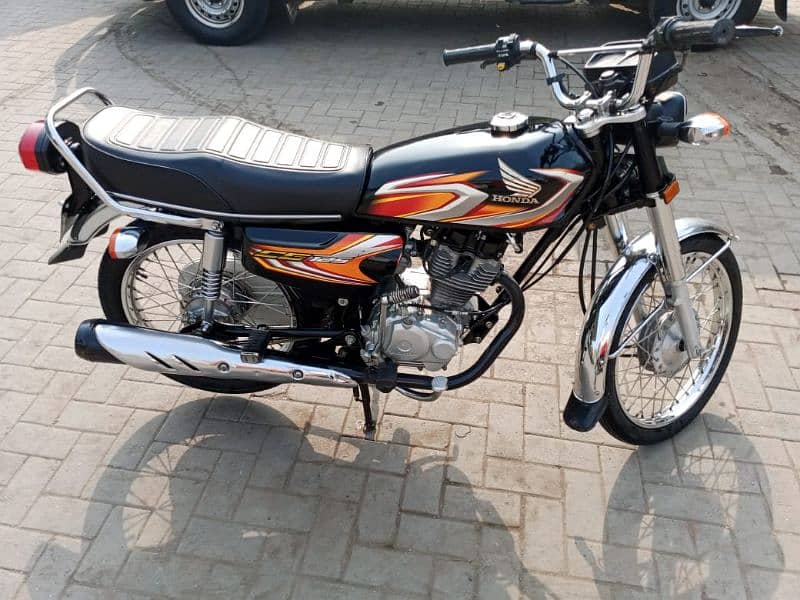 Honda CG 125 Motorcycle Model 2022 Urgent For Sale Call "*03134935016 1