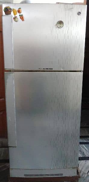 Refrigerator 0