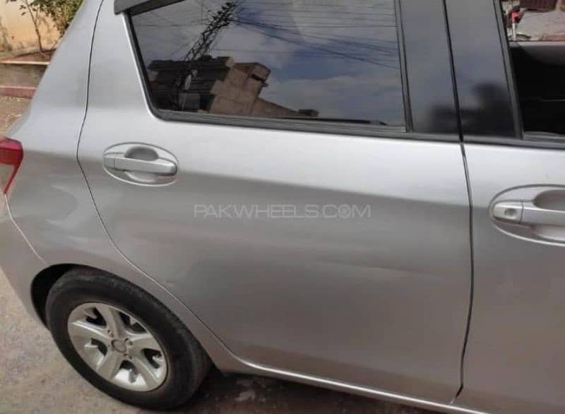 Toyota Vitz 2014 in immaculate condition 7