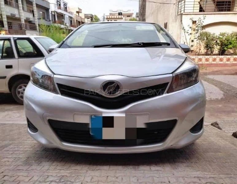 Toyota Vitz 2014 in immaculate condition 8