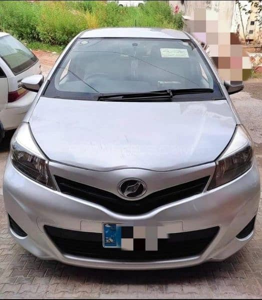 Toyota Vitz 2014 in immaculate condition 13