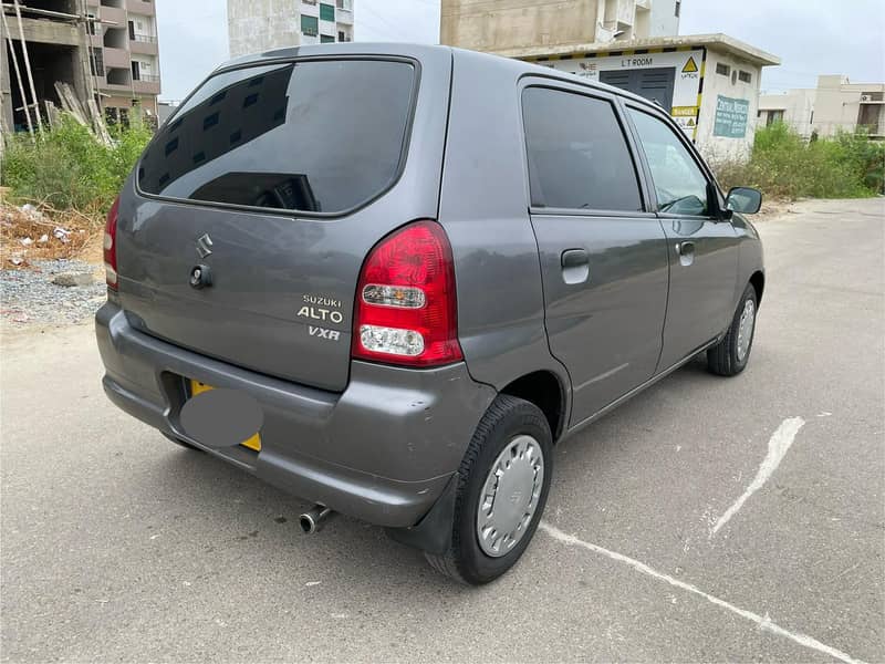 Suzuki Alto 2011 3