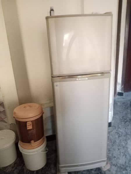 fridge hai condition bilkul sahi hai koi fault nahi hai 7