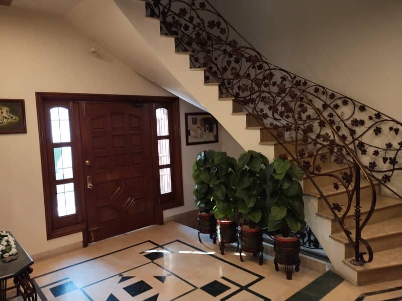 Staiana Road Batala Colony Faisalabad 3 Kanal House Fully Furnished For Rent 4