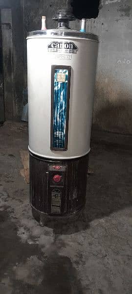 55 Gallon Canon Hybrid Gas geyser used 2