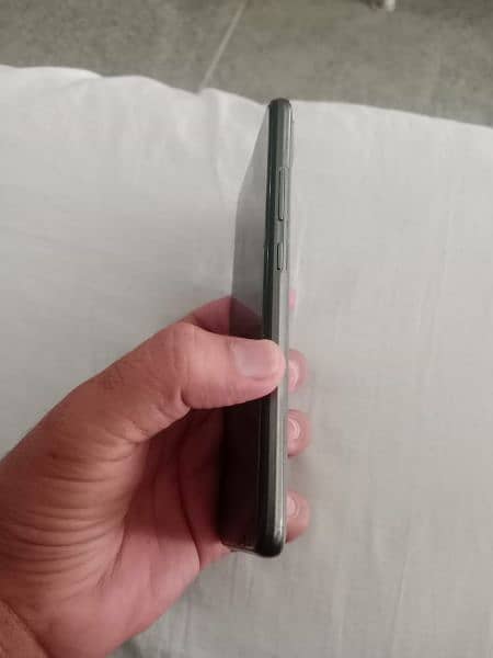 REALME C25Y WITH BOX AND CHARGER 4