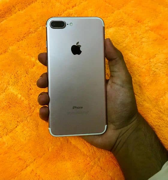 IPhone 7 plus (PTA Approved) 0