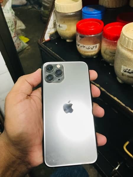 Iphone 11 pro 256gb PTA approved 3