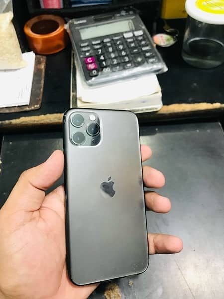 Iphone 11 pro 256gb PTA approved 4