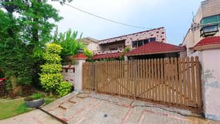 Prime Location 1 Kanal House Is Available For sale 0