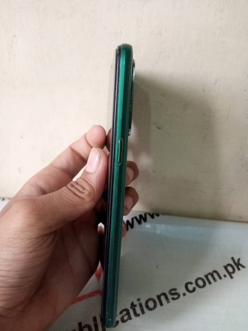 Realme 5i with box 4/64 3