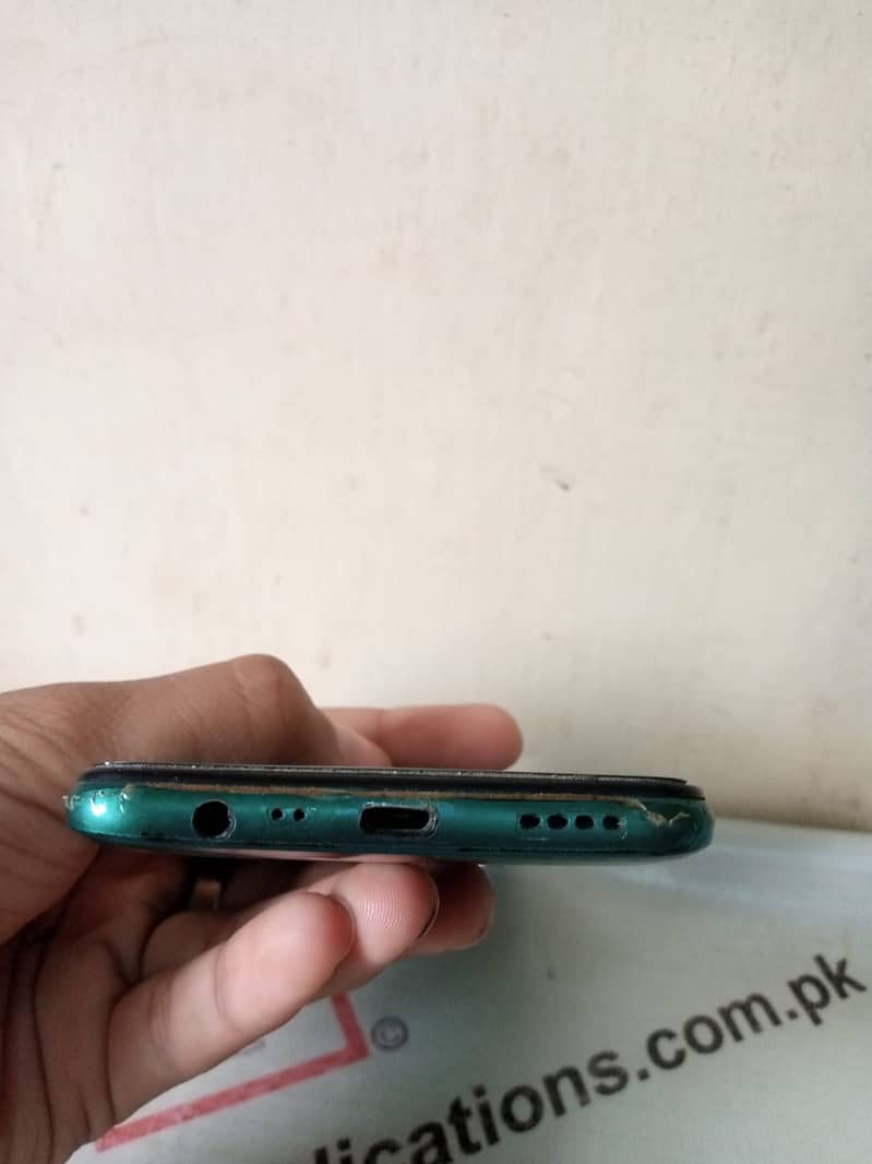 Realme 5i with box 4/64 4