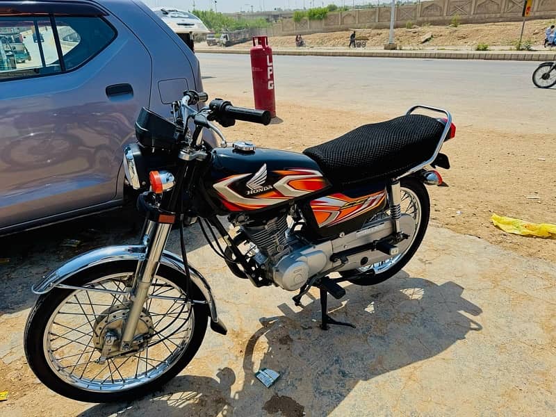 honda 125 2022 model 3